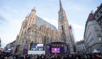 Vienna Silvesterpfad Kick-off: City Hall Square Buzzing as Acts Begin
