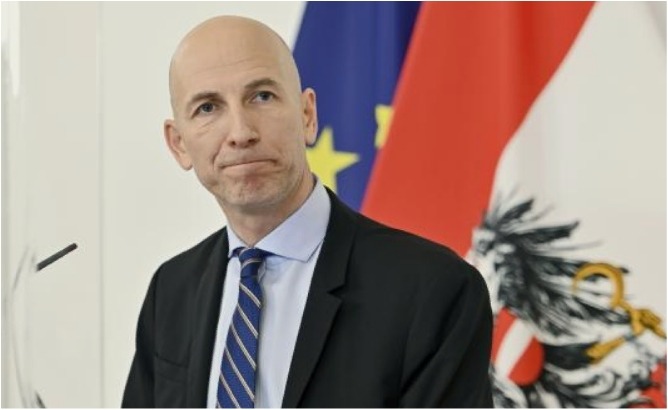 Austrian Labor Minister Revises Proposal to Cut Social Benefits